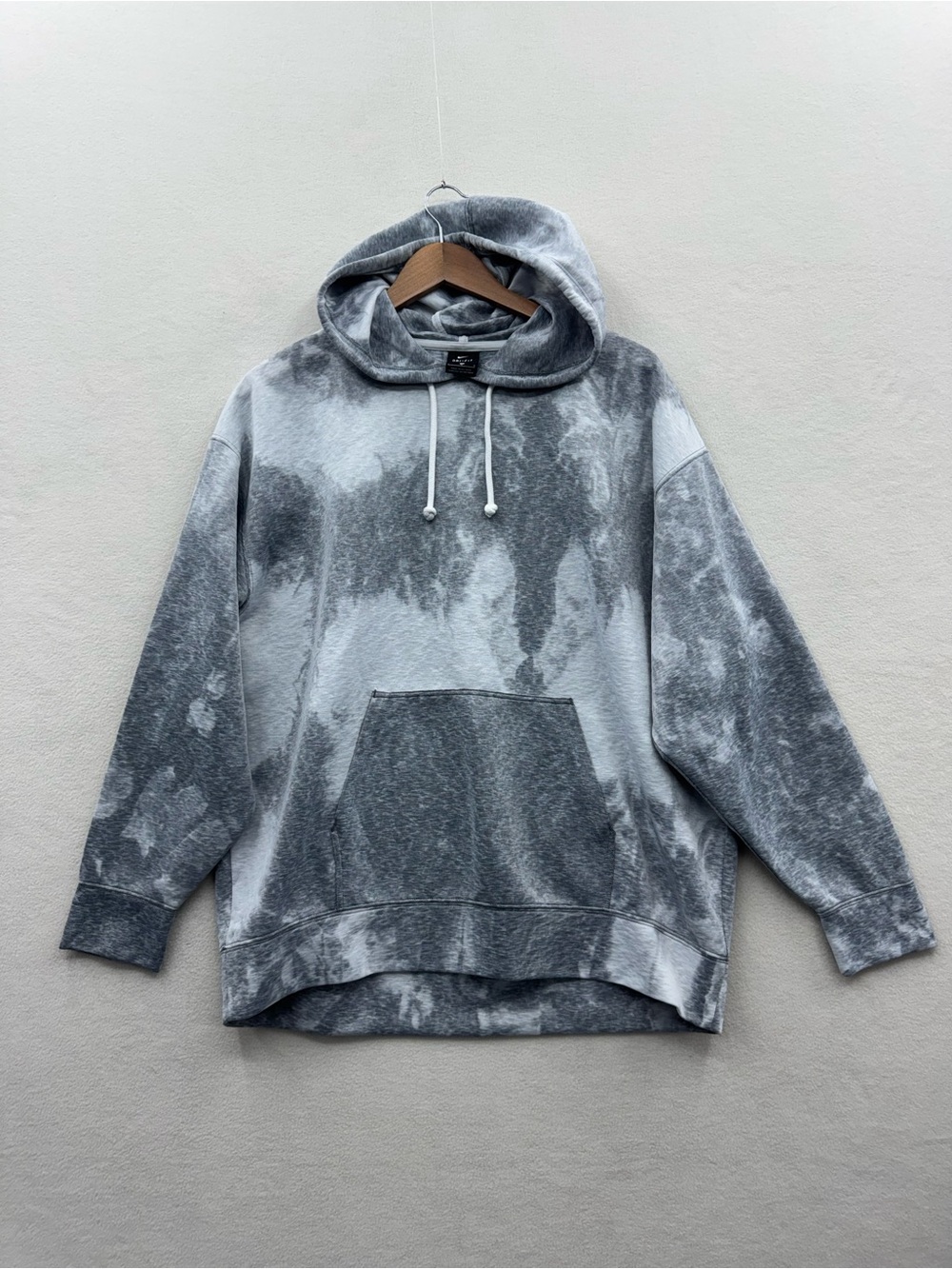 Nike Women’s Large Icon Clash Hoodie Cloud Gray Tie Dye